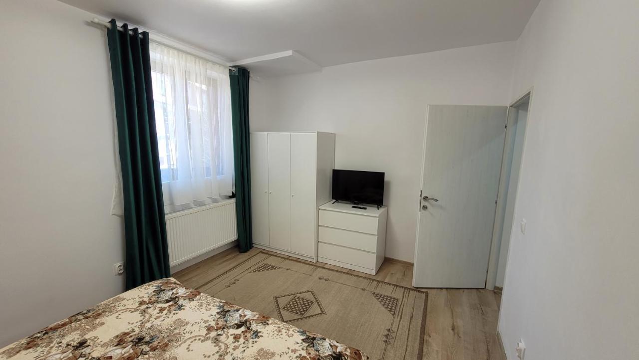 Andy Apartament Петрошань Екстер'єр фото